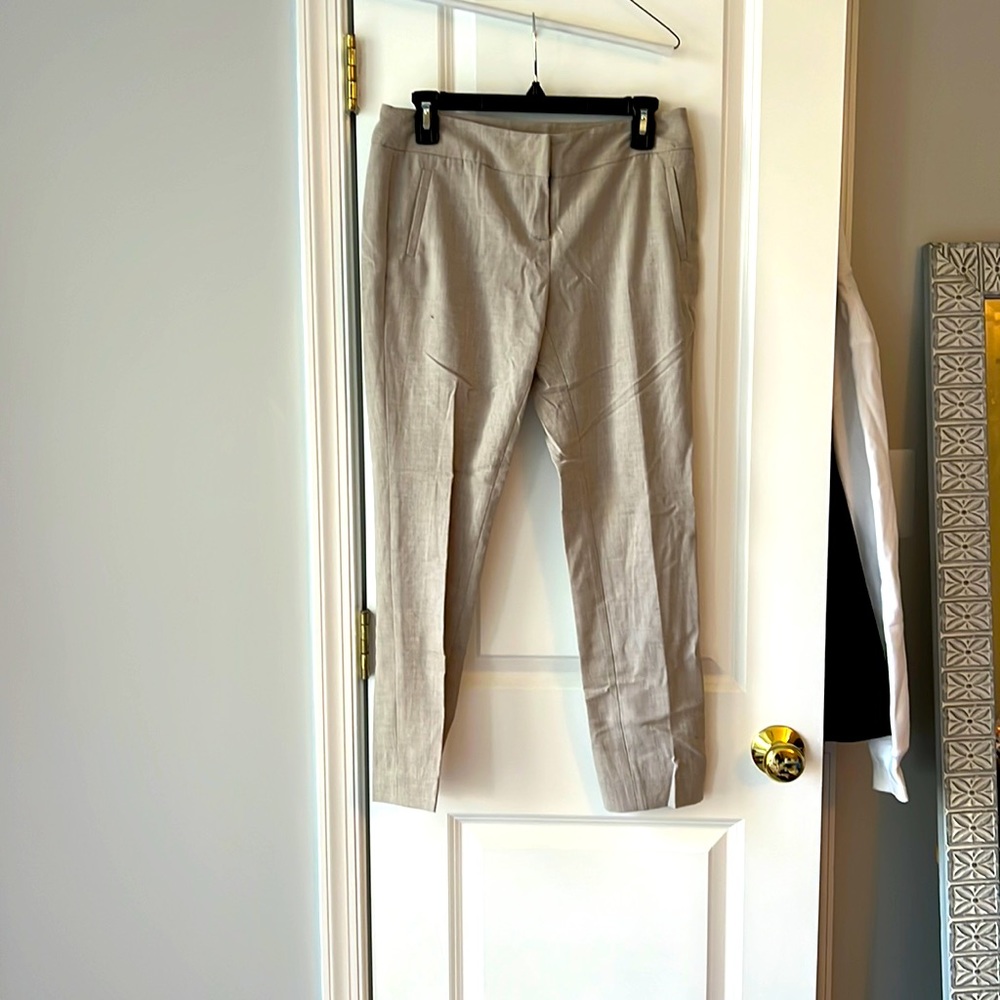 Like new! Gorgeous work pants. So comfy!